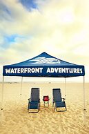 The Waterfront Beach Resort, A Hilton Hotel