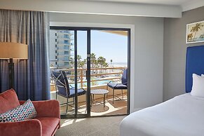 The Waterfront Beach Resort, A Hilton Hotel