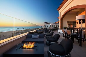 The Waterfront Beach Resort, A Hilton Hotel