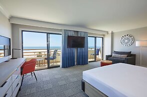 The Waterfront Beach Resort, A Hilton Hotel