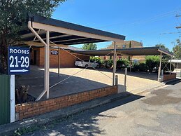 Adelong Motel