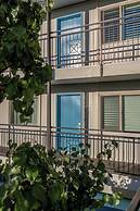 Marin Suites Hotel