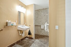 Marin Suites Hotel