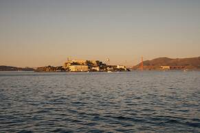 Marin Suites Hotel
