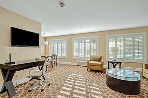 Marin Suites Hotel