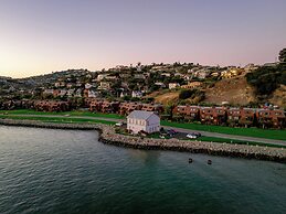 Marin Suites Hotel