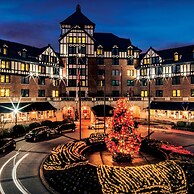 Hotel Roanoke & Conference Ctr, Curio Collection by Hilton
