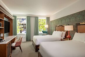 Hotel Roanoke & Conference Ctr, Curio Collection by Hilton