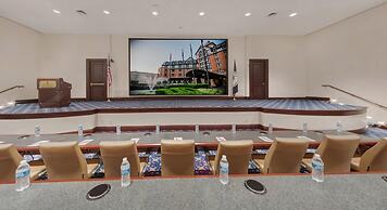 Hotel Roanoke & Conference Ctr, Curio Collection by Hilton 