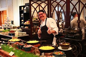 Hotel Roanoke & Conference Ctr, Curio Collection by Hilton