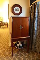 Hotel Roanoke & Conference Ctr, Curio Collection by Hilton