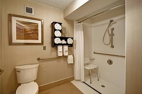 Courtyard By Marriott Cape Cod Hyannis