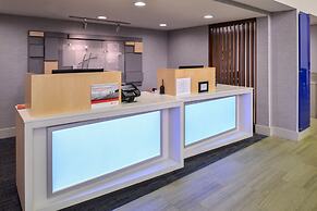 Holiday Inn Express Palm-Desert by IHG