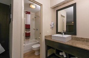 Red Roof Inn PLUS+ Atlanta - Buckhead 