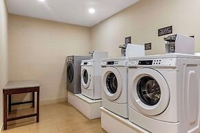 Best Western Plus North Shore Hotel