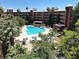 Embassy Suites by Hilton Tucson East