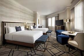 Fairmont Hotel Macdonald