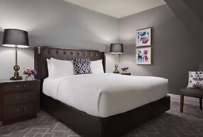 Fairmont Hotel Macdonald