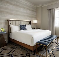 Fairmont Hotel Macdonald