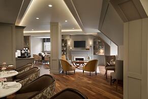 Fairmont Hotel Macdonald