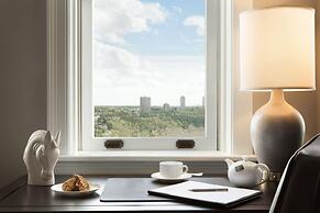 Fairmont Hotel Macdonald