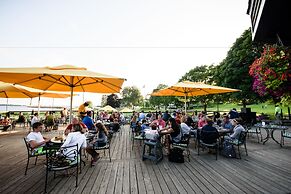 Mission Point Resort