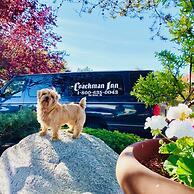 Coachman Inn & Suites