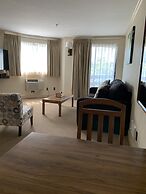 Coachman Inn & Suites