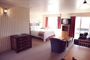 Coachman Inn & Suites