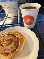 Coachman Inn & Suites