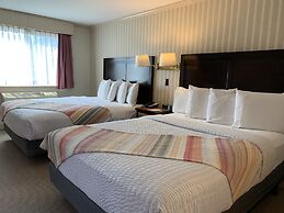 Coachman Inn & Suites