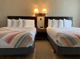 Coachman Inn & Suites