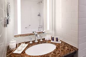 Columbus Hotel Monte-Carlo, Curio Collection by Hilton