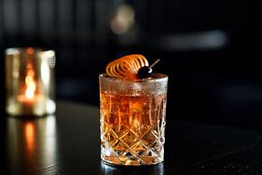 Columbus Hotel Monte-Carlo, Curio Collection by Hilton