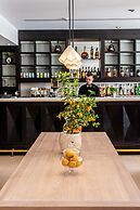 Columbus Hotel Monte-Carlo, Curio Collection by Hilton