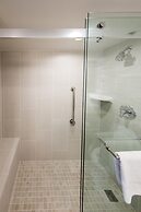 Embassy Suites by Hilton Lexington Green