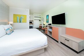 Palm Mountain Resort and Spa