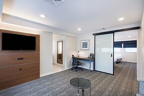 Holiday Inn Express Boston - Waltham by IHG