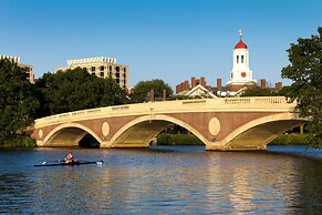 Holiday Inn Express Boston - Waltham by IHG