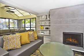 Holiday Inn Express Boston - Waltham by IHG