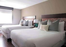 Comfort Inn & Suites Pottstown Eastern Gateway