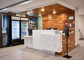 Comfort Inn & Suites Pottstown Eastern Gateway