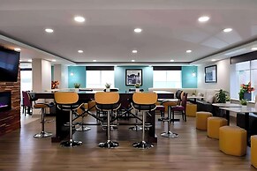 Comfort Inn & Suites Pottstown Eastern Gateway