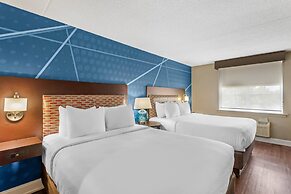 Comfort Inn & Suites Pottstown Eastern Gateway