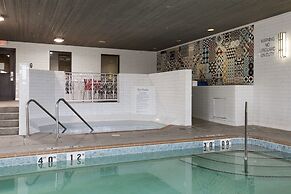 Holiday Inn : Bloomington W MSP Airport Area by IHG