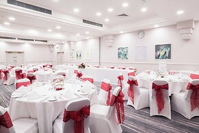 Holiday Inn Farnborough by IHG