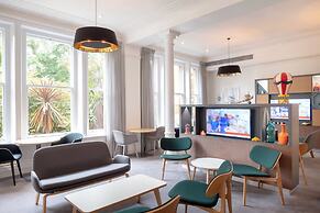 Holiday Inn Farnborough by IHG