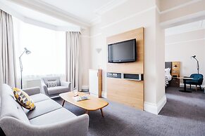 Holiday Inn Farnborough by IHG