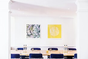 Holiday Inn Farnborough by IHG