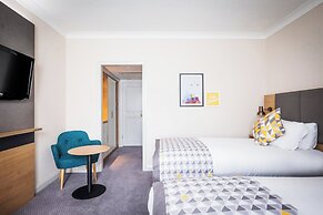 Holiday Inn Farnborough by IHG